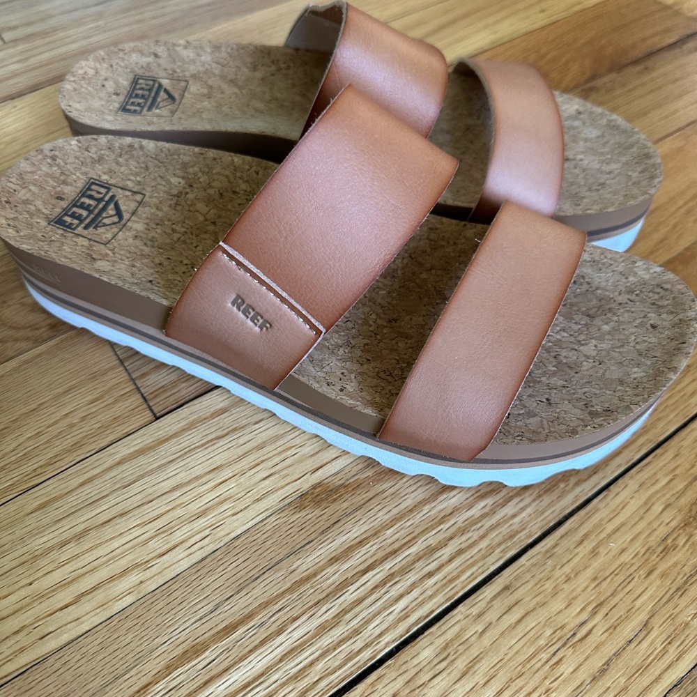 Women’s Reef Brown Slide Sandals size 8